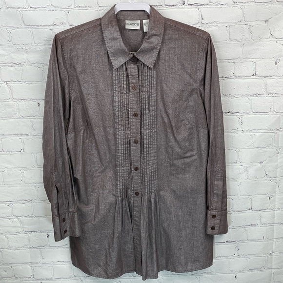 CHICO’S SIZE 2 WOMEN'S SMOKEY PURPLE LONG SLEEVE TUXEDO PLEAT BUTTON-UP SHIRT - Picture 1 of 7